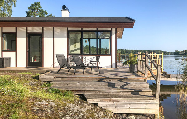 Semesterhus - Strängnäs , Sverige - S44963 84
