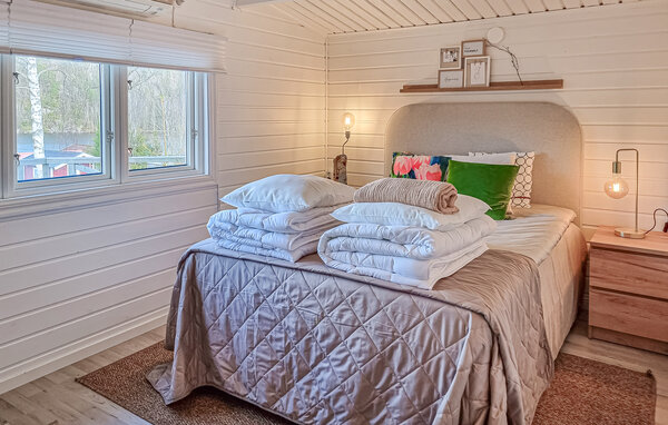 Semesterhus - Lilla Edet / Ryrsjön , Sverige - S50043 603