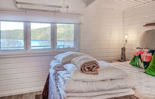 Semesterhus - Lilla Edet / Ryrsjön , Sverige - S50043 604