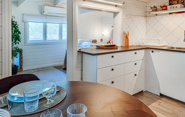 Semesterhus - Lilla Edet / Ryrsjön , Sverige - S50043 6