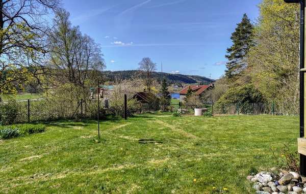 Semesterhus - Hällingsjö , Sverige - S50450 103