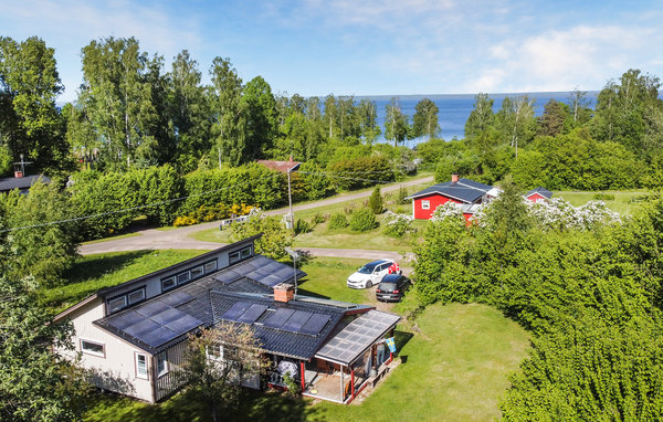 Holiday Home - Hova , Sweden - S50533 1