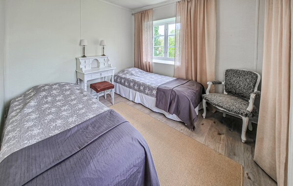 Semesterhus - Floby , Sverige - S50708 604