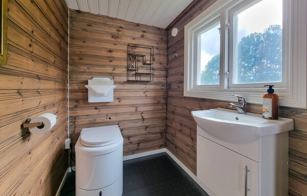 Semesterhus - Hökensås , Sverige - S50709 701