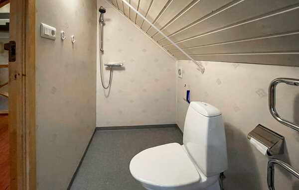 Semesterhus - Östra Frölunda , Sverige - S50887 702