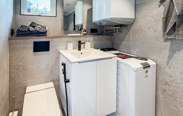 Holiday Home - Göteborg / Mölndal , Sweden - S50904 701