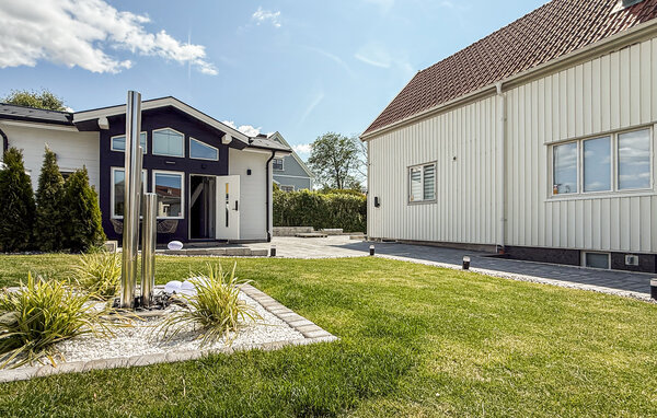 Holiday Home - Göteborg / Mölndal , Sweden - S50904 81