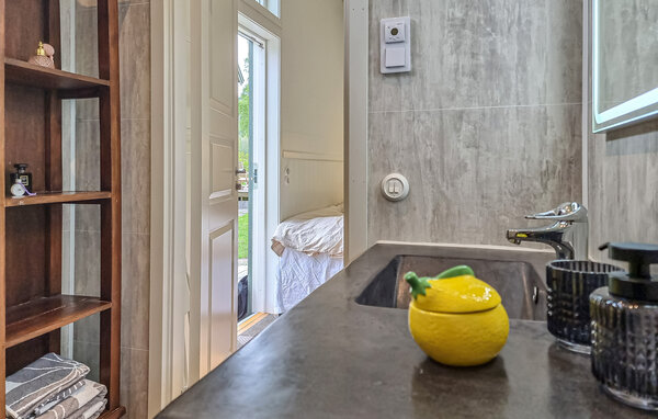 Semesterhus - Vänersnäs/Gaddesanna , Sverige - S50907 702