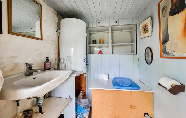 Semesterhus - Kinnekulle/Källby , Sverige - S50909 701