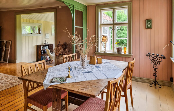 Semesterhus - Kinnekulle/Källby , Sverige - S50909 302
