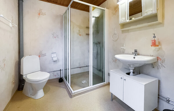 Semesterhus - Kinnahult , Sverige - S50990 701