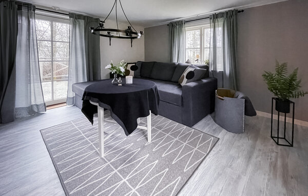 Semesterhus - Kinnahult , Sverige - S50990 3