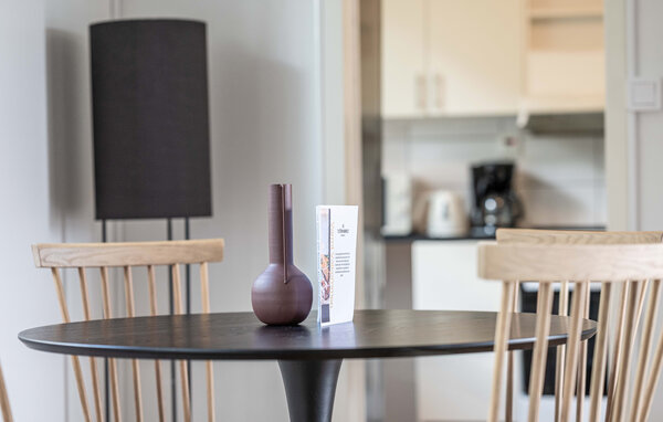 Apartman - Tjörnbro Arena , Svedska - S54723 5