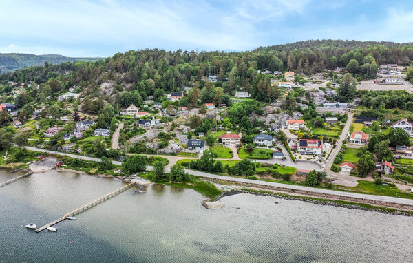 Semesterhus - Uddevalla , Sverige - S54752 8