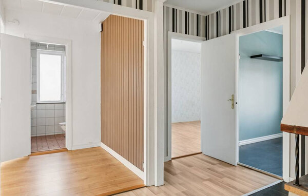 Semesterlägenhet - Finspång , Sverige - S60296 505