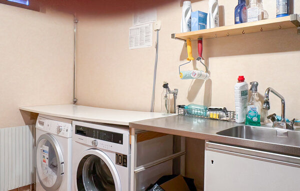 Semesterhus - Motala Linköping , Sverige - S60299 703