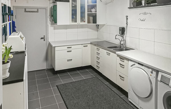 Holiday Home - Ljusfallshammar , Sweden - S60384 501