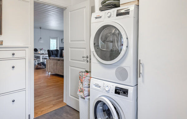 Semesterhus - Ydre Österbymo , Sverige - S60401 501