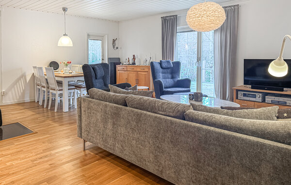 Semesterhus - Ydre Österbymo , Sverige - S60401 2