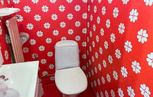 Semesterhus - Lindesberg , Sverige - S64172 704