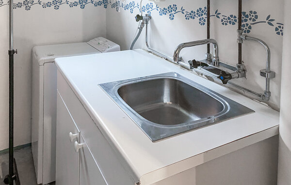 Semesterhus - Lindesberg , Sverige - S64172 504