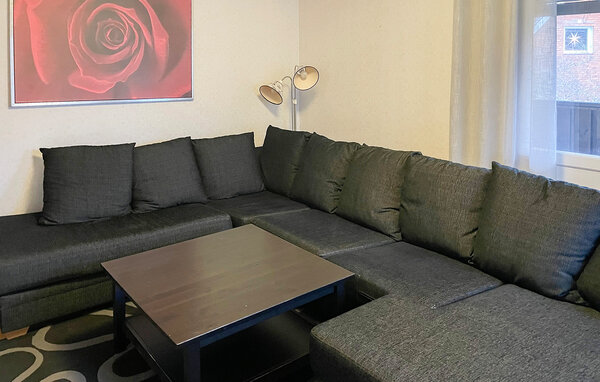 Semesterhus - Lindesberg , Sverige - S64172 2