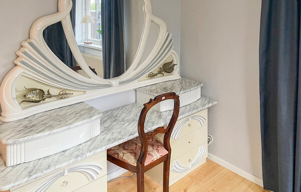 Semesterhus - Lindesberg , Sverige - S64172 5