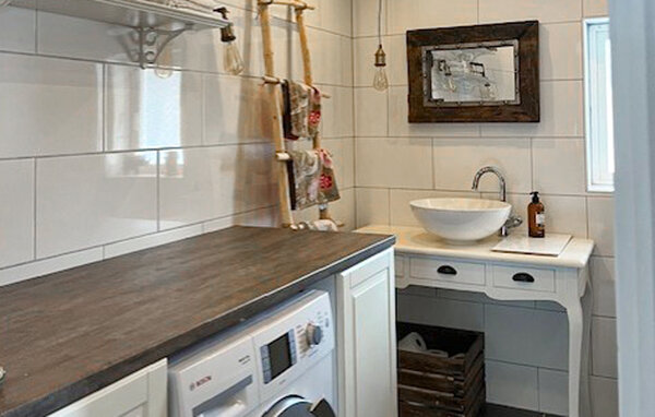 Semesterhus - Strängnäs , Sverige - S67260 701