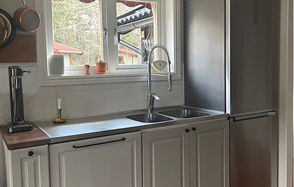 Semesterhus - Strängnäs , Sverige - S67260 401