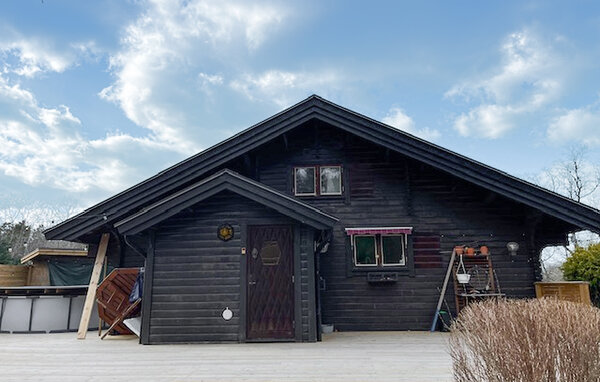 Semesterhus - Strängnäs , Sverige - S67260 82