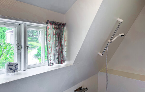 Holiday Home - Strängnäs Stallarholmen , Sweden - S67266 702