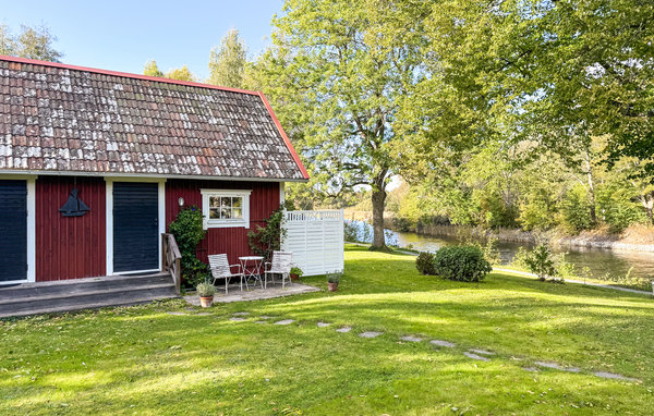 Semesterhus - Väddö , Sverige - S70331 2