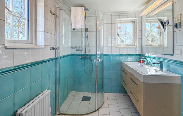 Semesterhus - Älgö Saltsjöbaden , Sverige - S70501 702