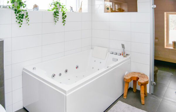 Semesterhus - Nacka , Sverige - S70579 701