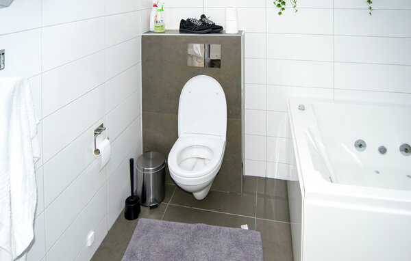 Semesterhus - Nacka , Sverige - S70579 703