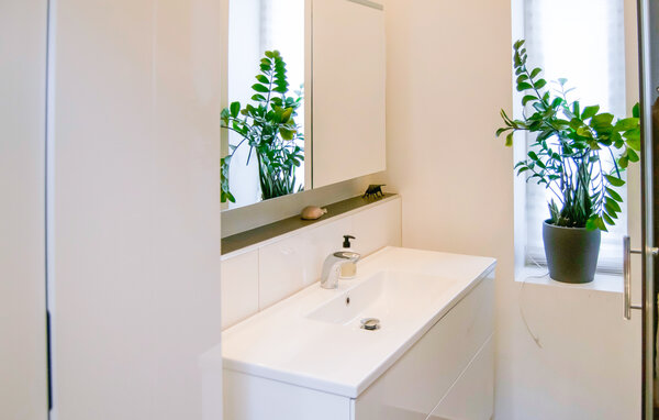 Semesterhus - Nacka , Sverige - S70579 705