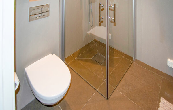 Semesterhus - Nacka , Sverige - S70579 706