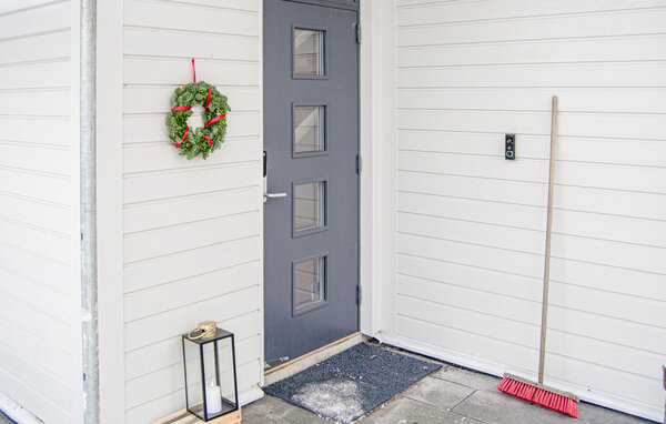 Semesterhus - Nacka , Sverige - S70579 81