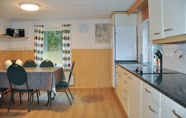 Semesterhus - Kristinehamn/Grönalund , Sverige - S73311 401