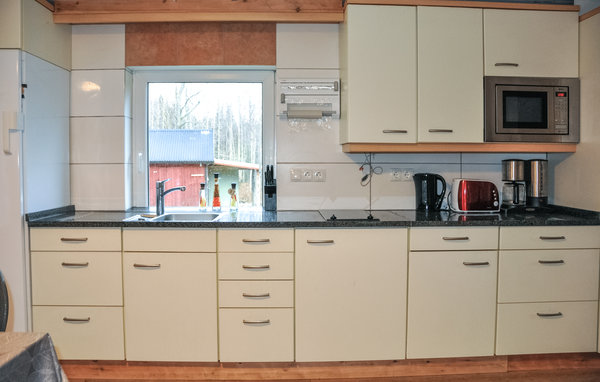 Semesterhus - Kristinehamn/Grönalund , Sverige - S73311 402