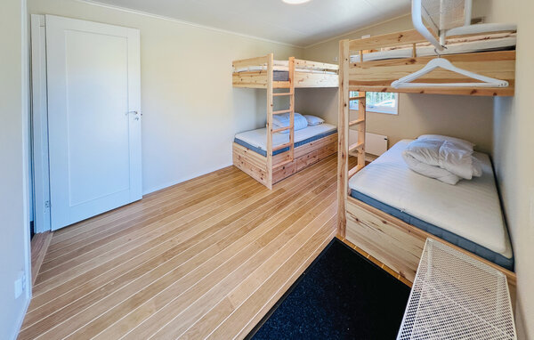 Semesterhus - Åstenäs/Mangskog , Sverige - S73435 602