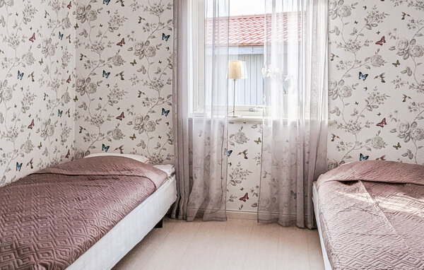 Semesterhus - Rämshyttan Borlänge , Sverige - S84079 602