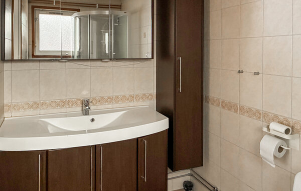 Semesterhus - Gävle , Sverige - S87100 701