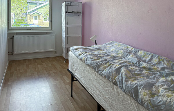 Semesterhus - Gävle , Sverige - S87100 601