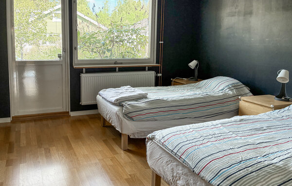 Semesterhus - Gävle , Sverige - S87100 605