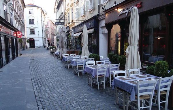 Domy wakacyjne - Vrhnika , Slowenia - SCE115 902
