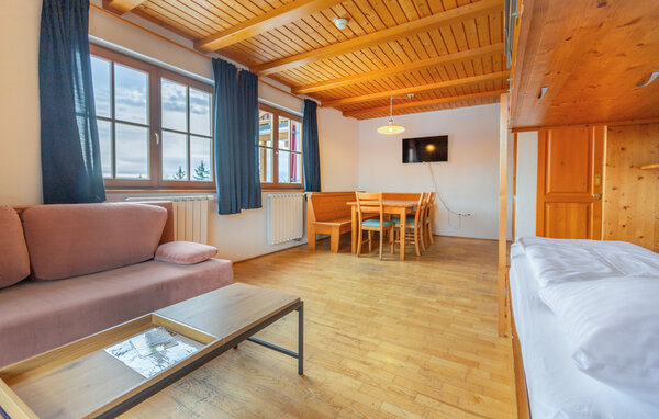 Apartman - Hocko Pohorje , Slovenija - SSR069 5