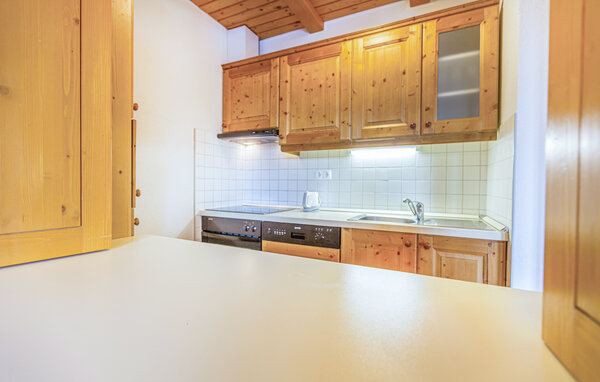 Apartman - Hocko Pohorje , Slovenija - SSR072 6