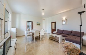 Photo of House In Cabrunici, House In Cabrunici