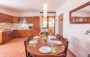 Photo of Apartment In Valbandon, Apartment In Valbandon